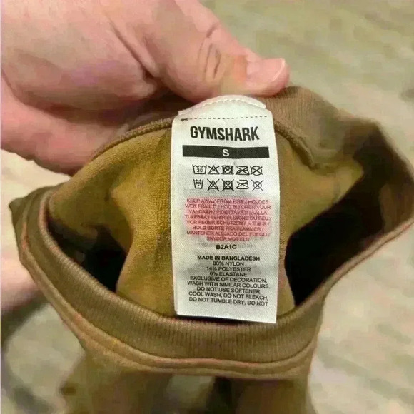 Gymshark brownish/yellow crop top size small - Picture 8 of 8